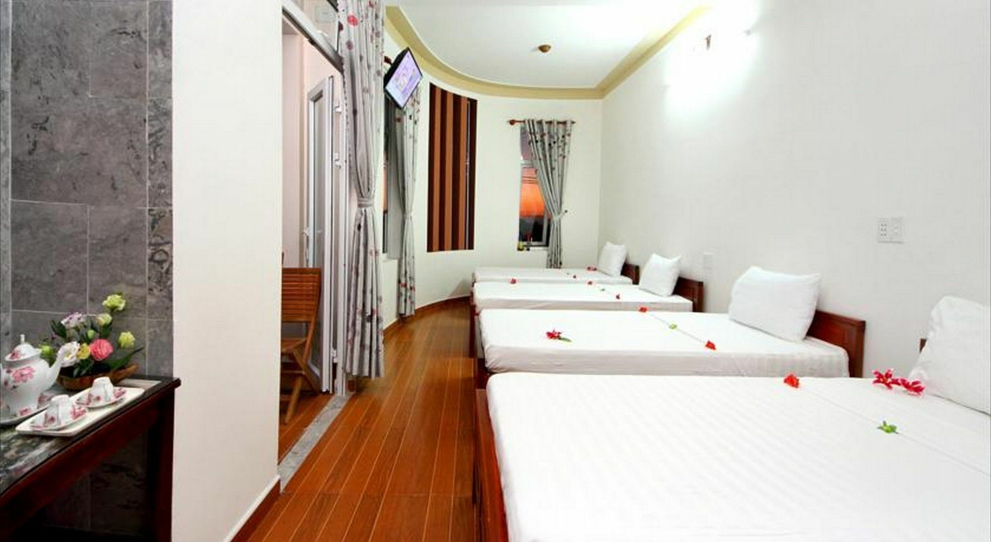Center Homestay Хойан Экстерьер фото