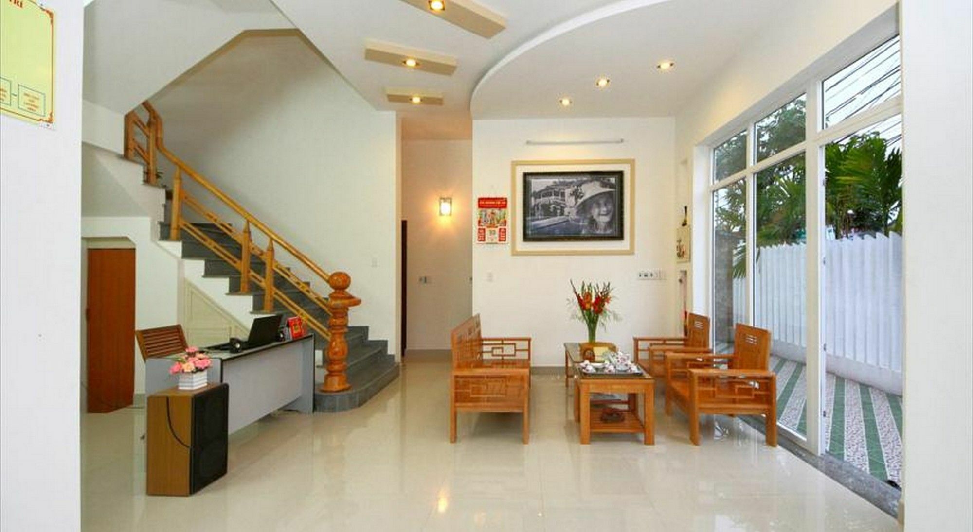 Center Homestay Хойан Экстерьер фото